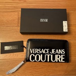 NEW- Versace Jeans Couture Wallet